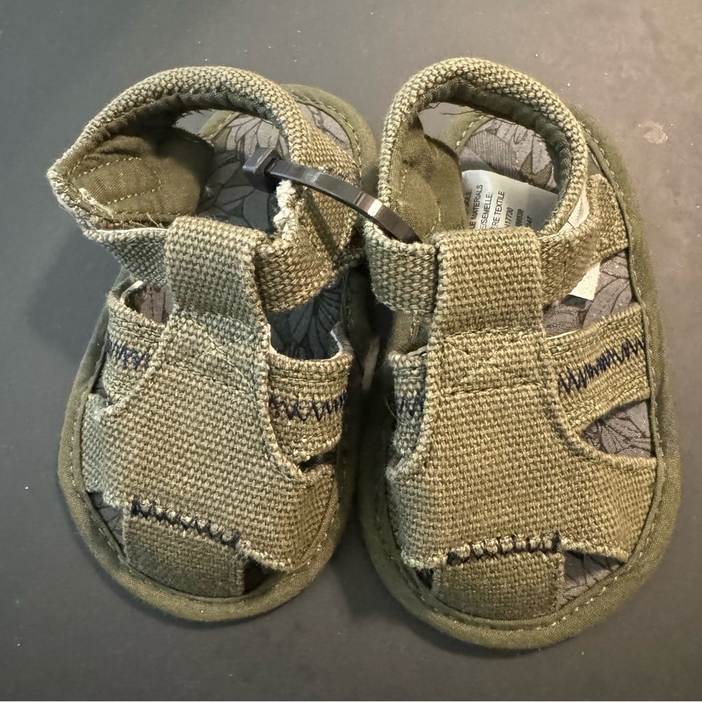 NWOT Target Infant Sandals